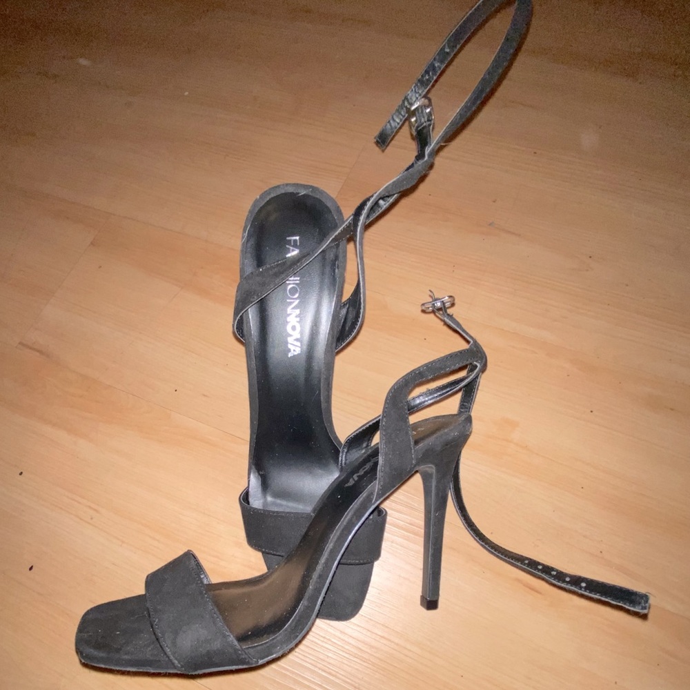 Fashion Nova shoes
